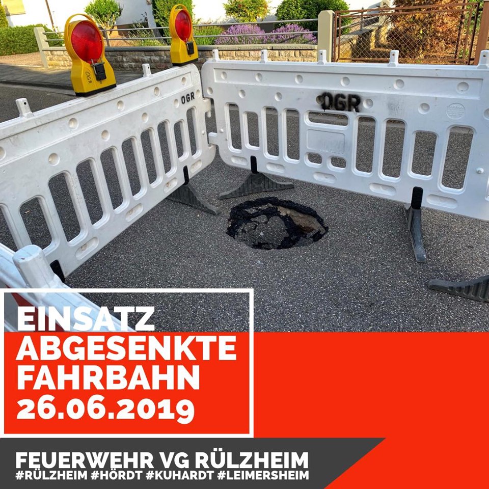 Loch in Fahrbahn