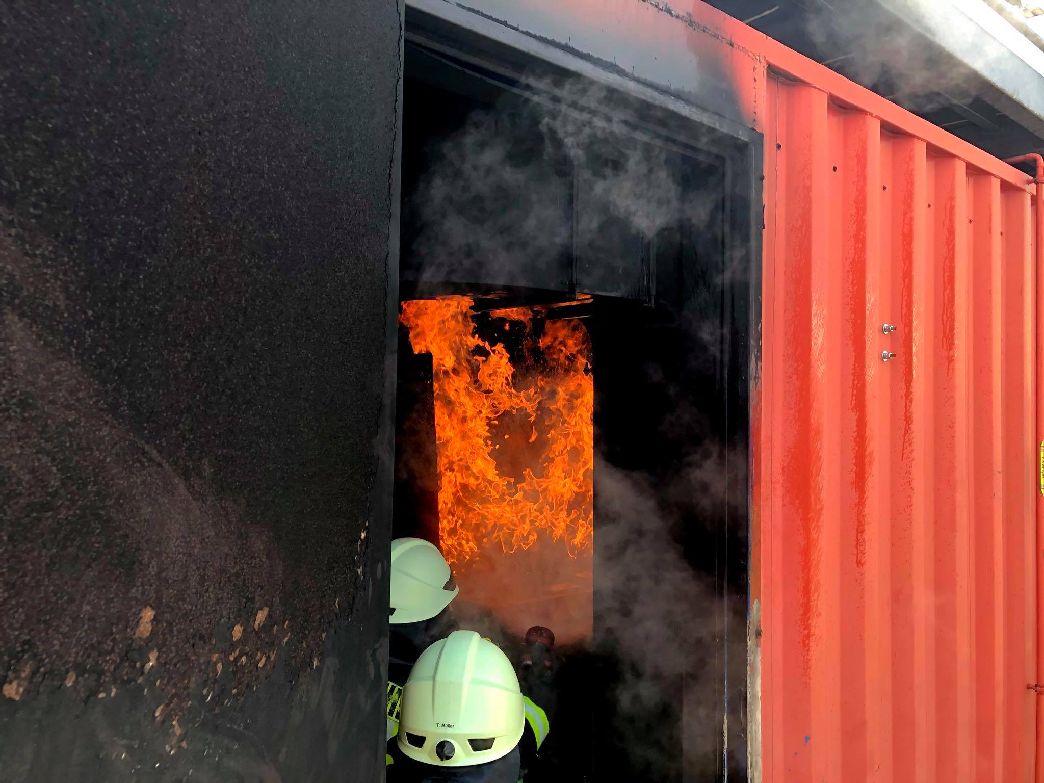 Eindringen in einen Brandraum