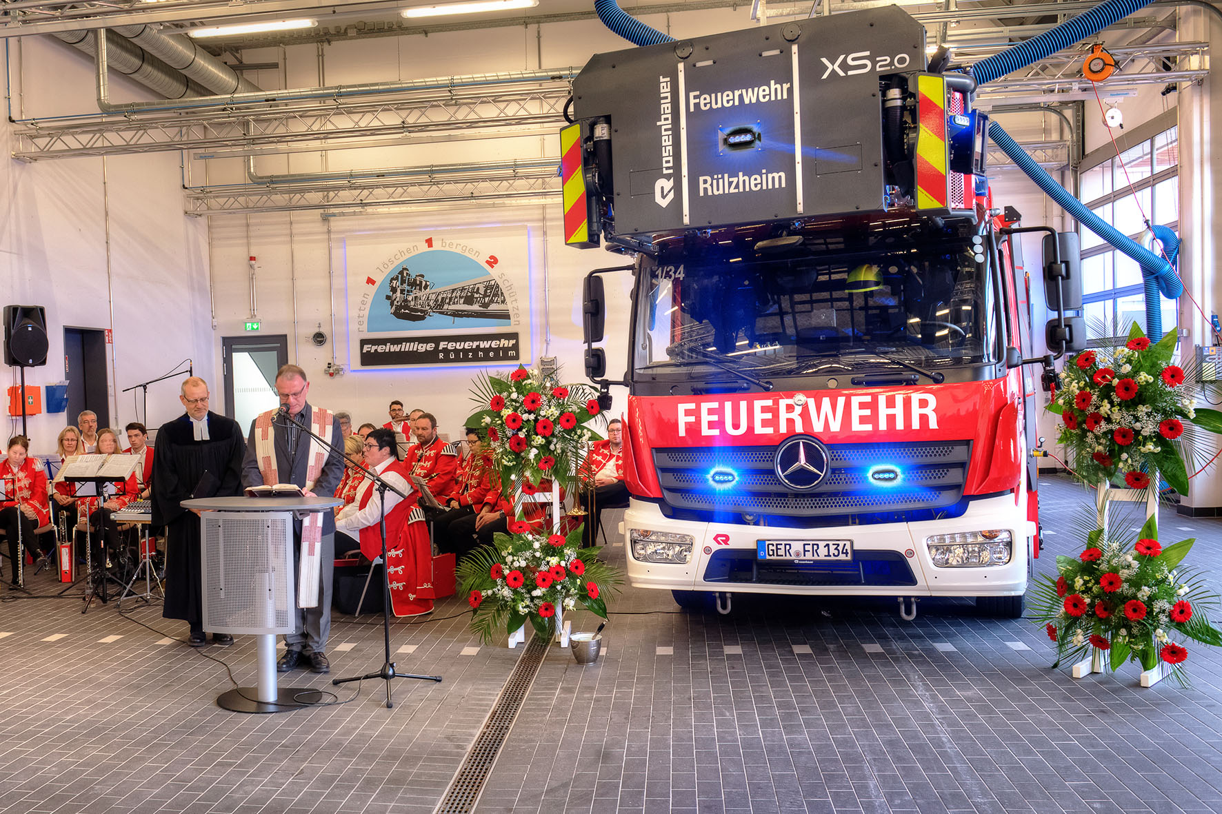 Pfarrer Müller und Pfarrer Kolb
