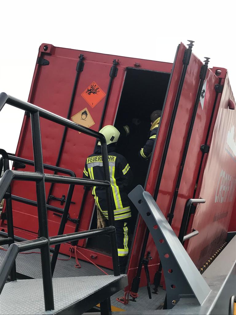Übungscontainer mit Schräglage