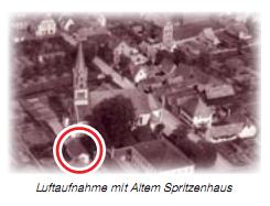 Luftaufnahme mit altem Spritzenhaus