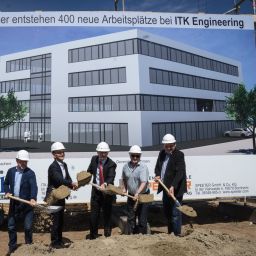 Vertragsunterzeichnung ITK