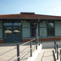Hugo-Dörrler-Halle von außen