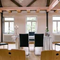 Bestuhlung bei Trauungen