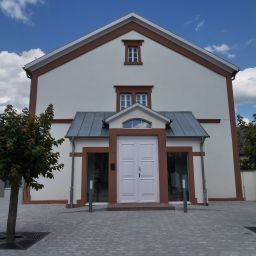 Blick auf die Tür zur Synagoge