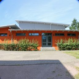Turn- und Festhalle außen