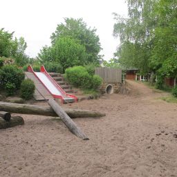 Der Spielplatz des Kindergartens